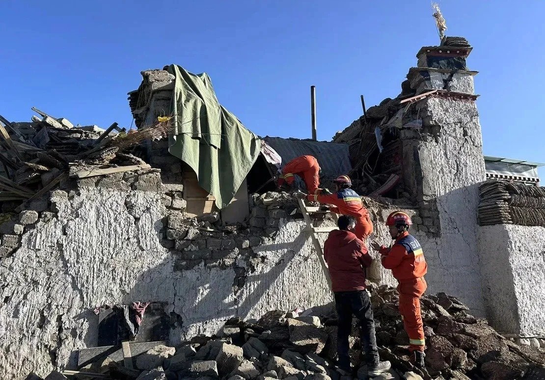 Devastador terremoto en Tíbet deja decenas de muertos