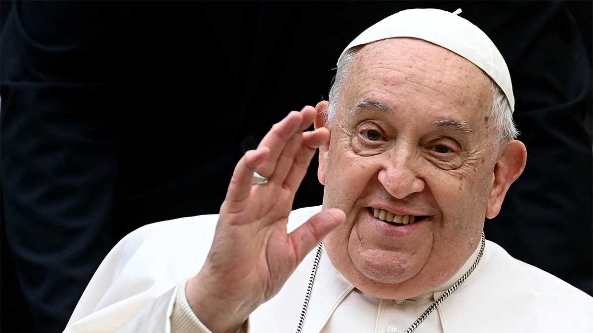 Papa Francisco envía mensaje desde el hospital a los fieles en el Vaticano