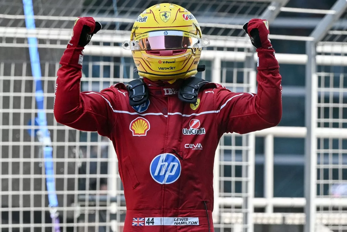 Lewis Hamilton logra su primera victoria con Ferrari al ganar la carrera sprint del Gran Premio de China