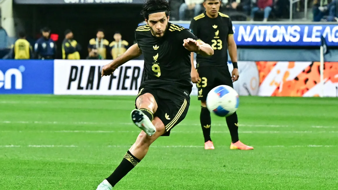 México vence a Canadá y se enfrentará a Panamá en la final de Concacaf
