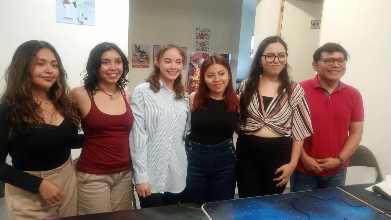 Estudiantes yucatecas del ITM ganan premio internacional en biotecnología por proyecto que degrada aceite de cocina con hongos