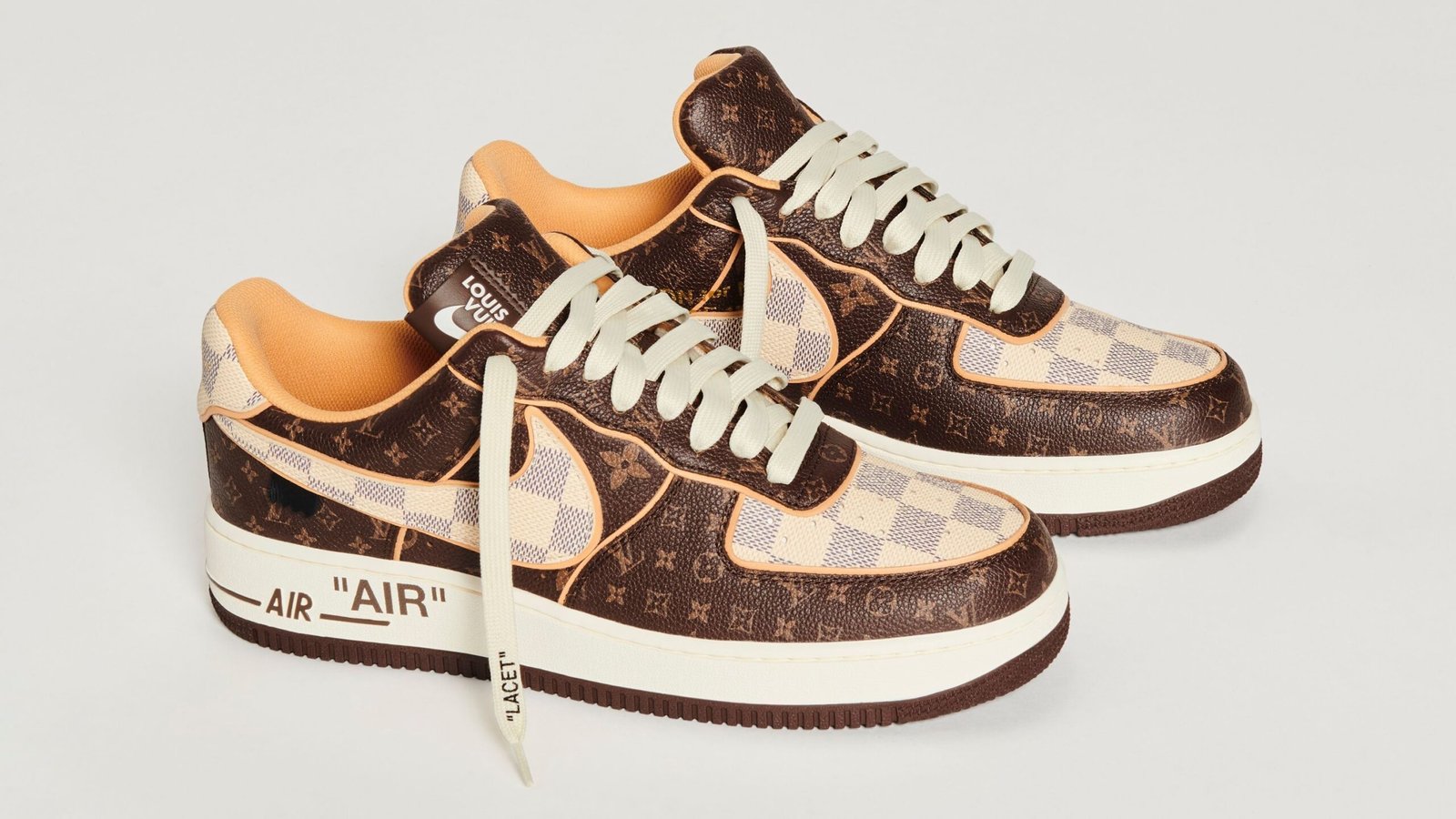 Recuperan tenis Nike-Louis Vuitton robados de tienda en Polanco; detienen a mujer