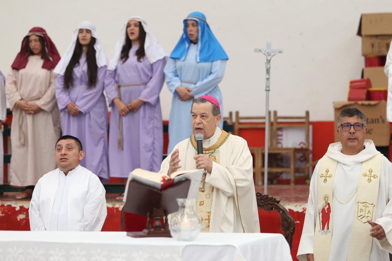 Celebran ceremonia del lavado de pies en el CERESO de Mérida como parte de la Semana Santa