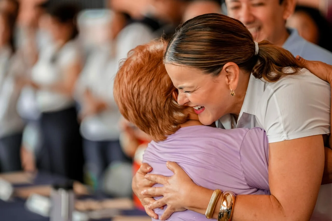 Atención directa en Mérida: Cecilia Patrón impulsa el programa “Miércoles Ciudadano” con entrega de lentes y servicios integrales