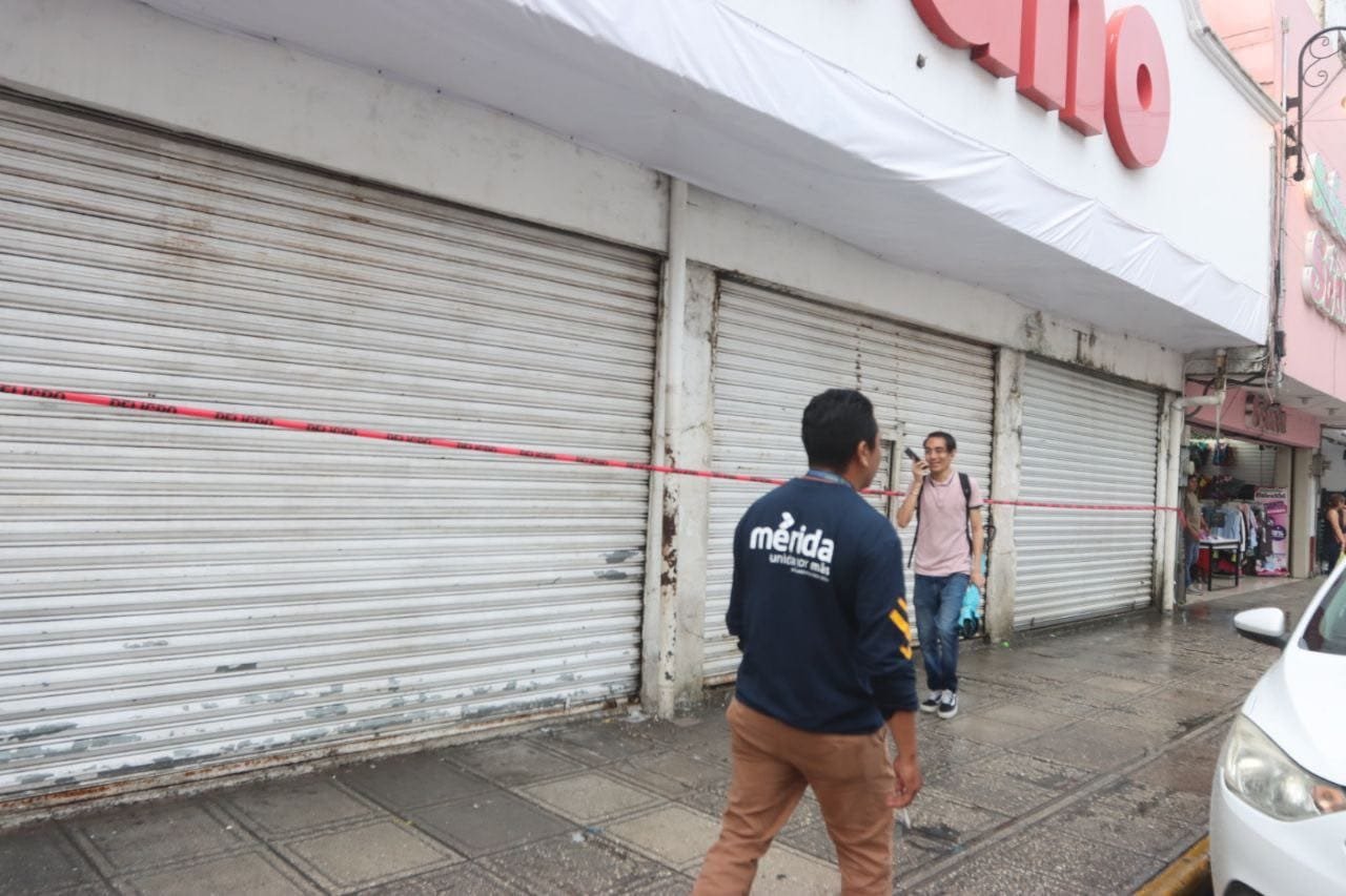 Protección Civil suspende provisionalmente local con techos riesgosos en el centro de Mérida