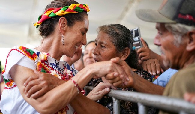 “Es un presupuesto para siempre”: Presidenta Claudia Sheinbaum entrega más de mil 418 mdp del FAISPIAM para pueblos originarios de Veracruz