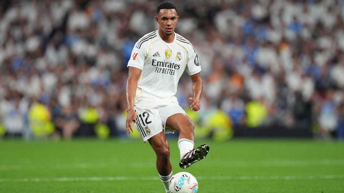 Steven Gerrard sobre Trent Alexander-Arnold: "Yo no me habría ido al Real Madrid"