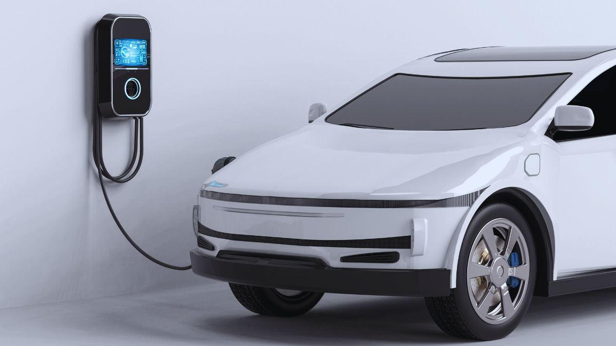 Ventas de vehículos híbridos y eléctricos en México superan las 100 mil unidades en 2025