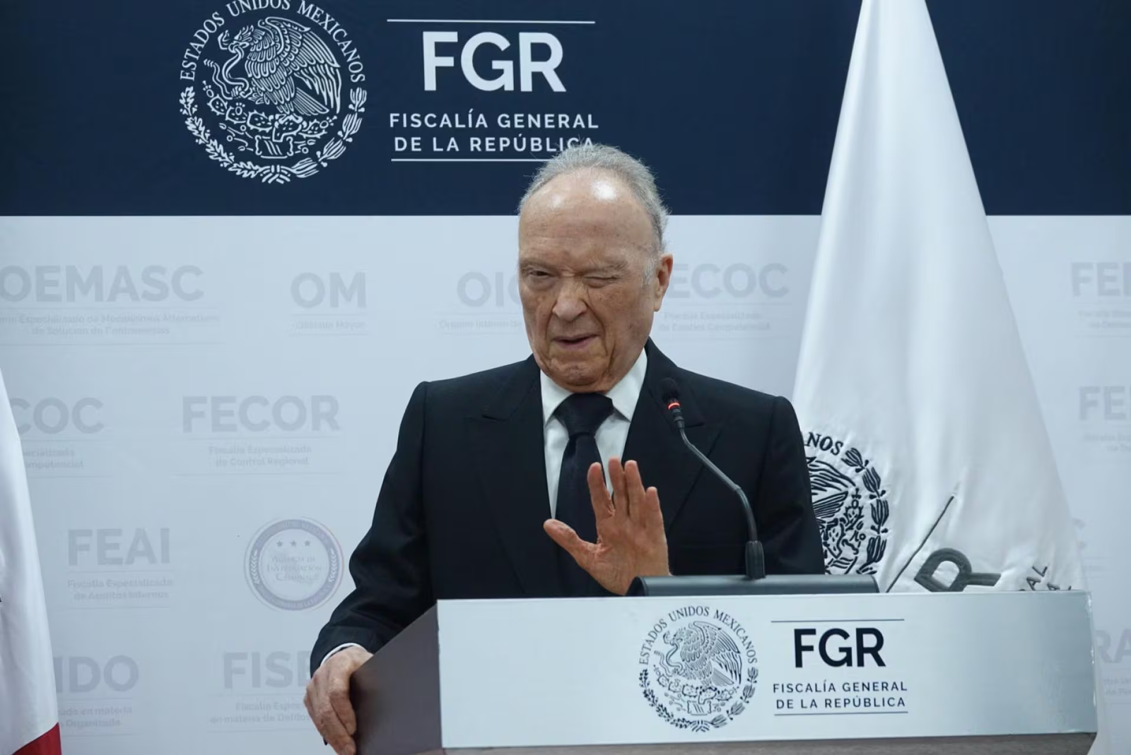 Giro en la justicia mexicana: Gertz Manero renuncia como Fiscal General