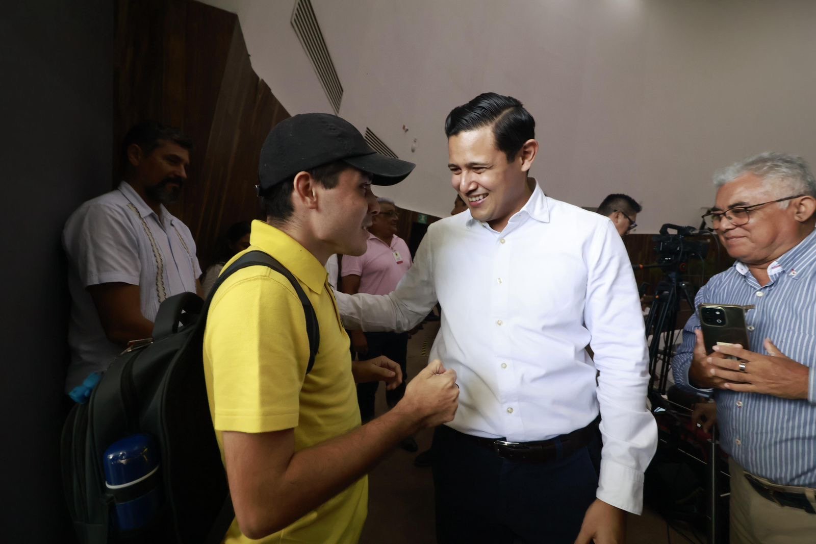 65837408-a9d4-4804-a21d-cfe1aa6bac00