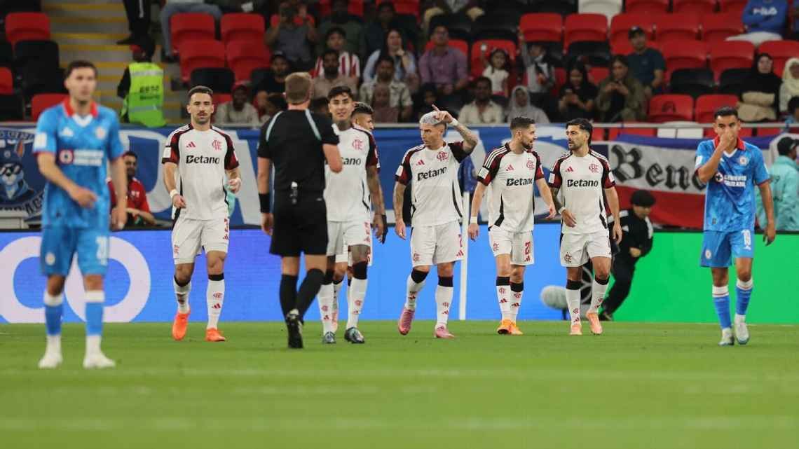 Cruz Azul eliminado de la Copa Intercontinental 2025 tras caer 2-1 ante Flamengo