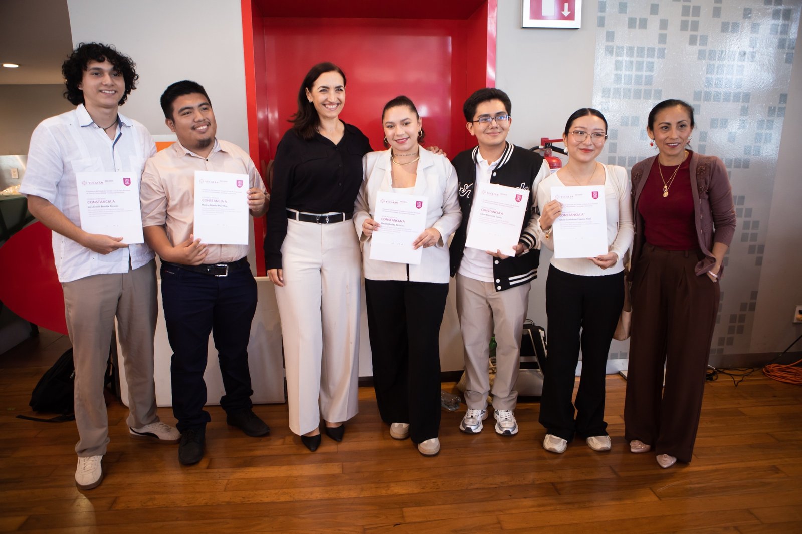 f631d909-aac5-400a-9f8b-60969d49318f