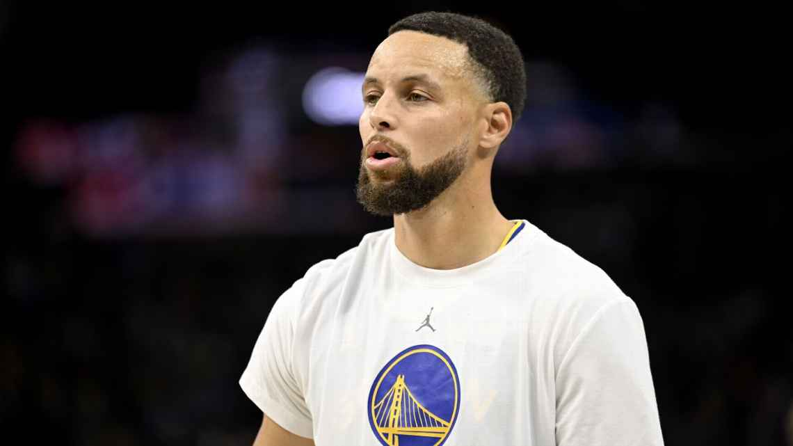 Stephen Curry regresaría este viernes ante los Timberwolves tras superar su lesión en el muslo