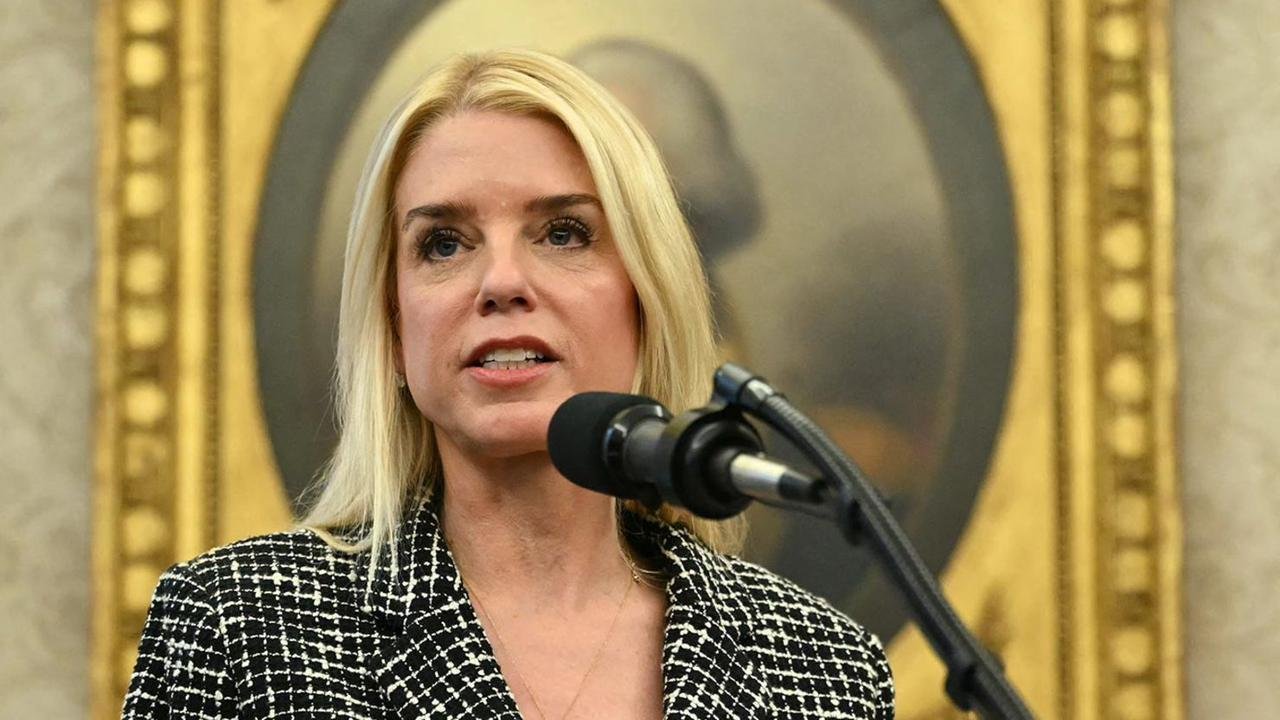 EE. UU. acusa a Nicolás Maduro y Cilia Flores por narcoterrorismo; Pamela Bondi confirma cargos federales