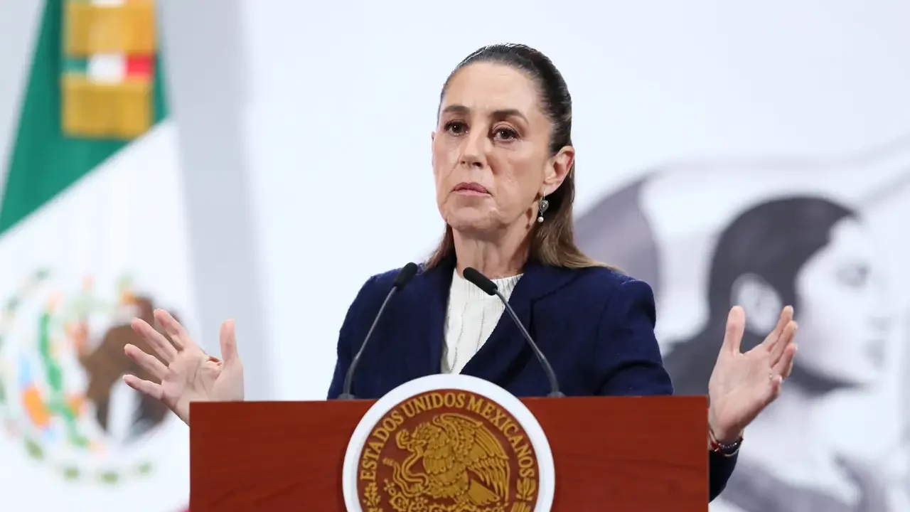 Sheinbaum defiende reforma electoral: ¿Fortalecimiento o amenaza democrática?
