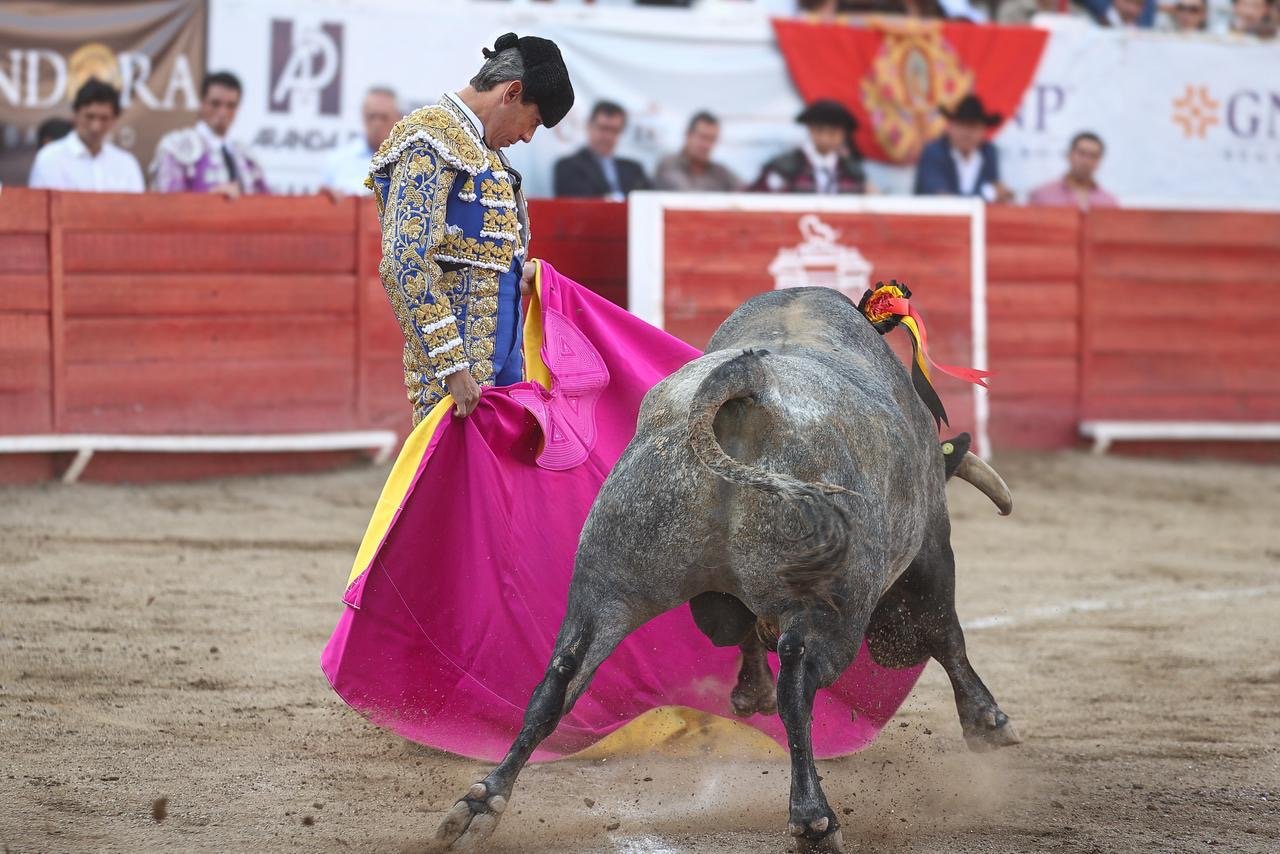 321433a8-6221-48e7-8636-19171a1094c0