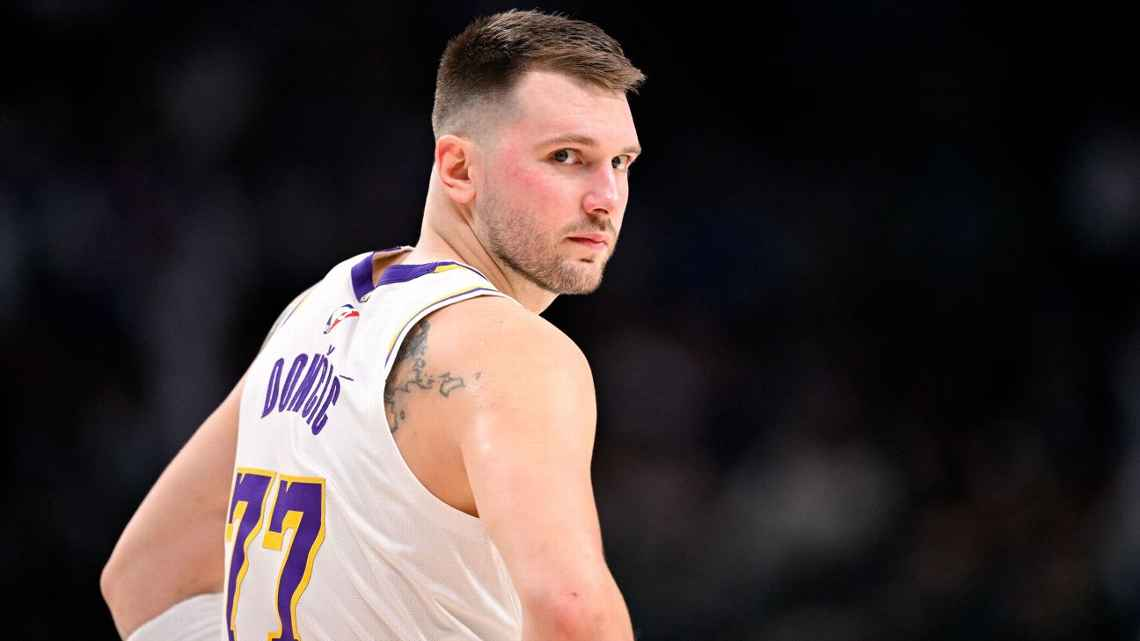 Luka Doncic cumple un año con los Lakers: balance, desafíos y lo que viene