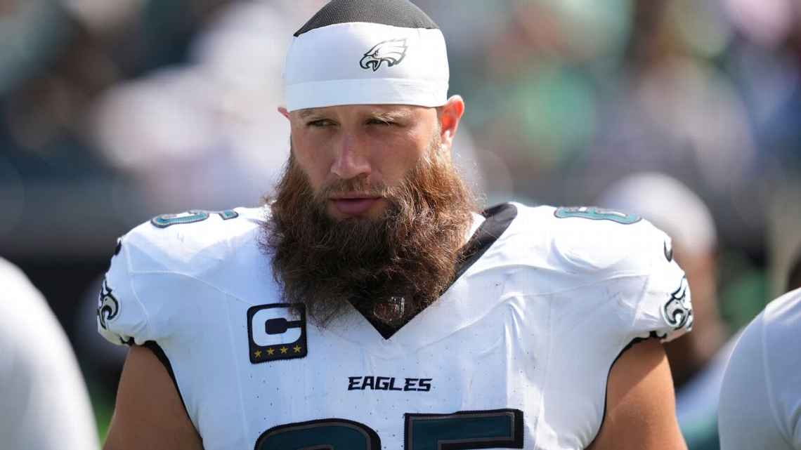 Lane Johnson confirma su regreso y disputará su temporada 14 con los Eagles