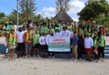 Suman esfuerzos en San Crisanto para sanear siete kilómetros de costa