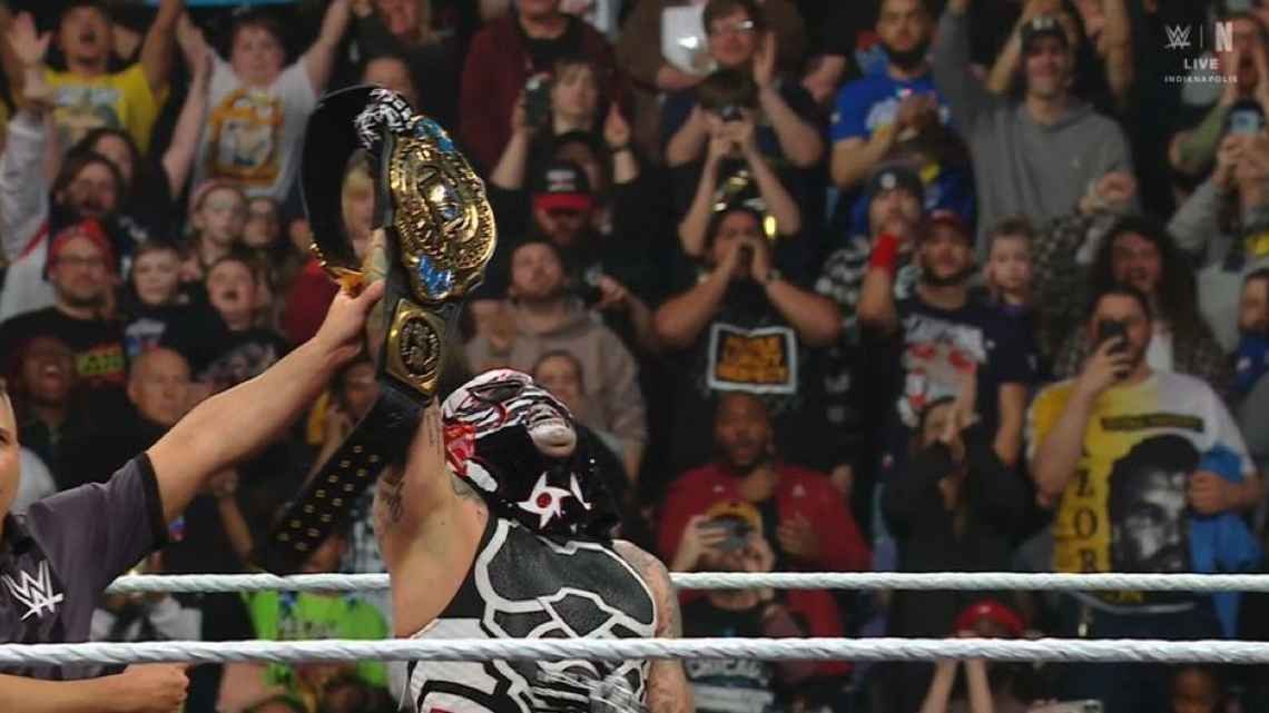 Penta Zero Miedo se corona campeón Intercontinental de la WWE tras derrotar a Dominik Mysterio en Monday Night Raw
