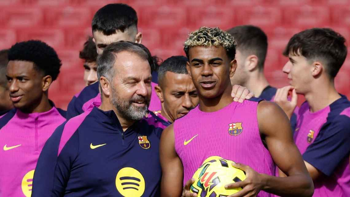 Flick llama a la unidad para buscar la histórica remontada ante el Atlético