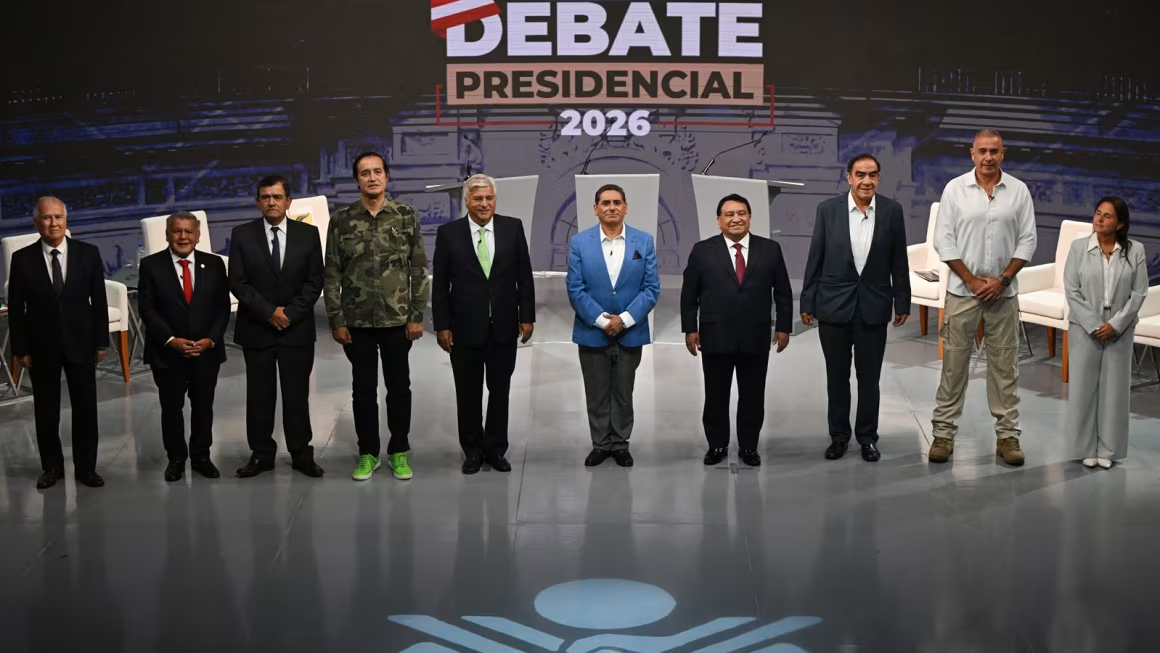 Perú intensifica la contienda electoral con debates presidenciales decisivos