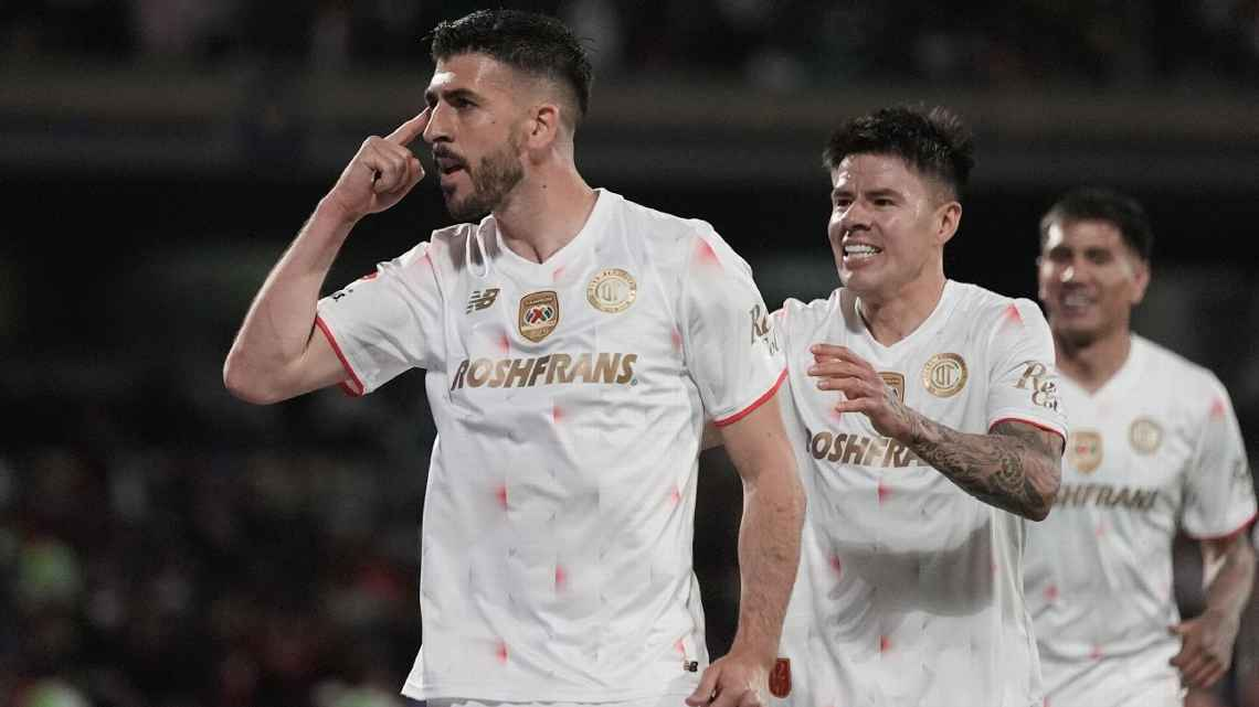 Toluca remonta y quita el invicto a Pumas con vibrante triunfo en Ciudad Universitaria