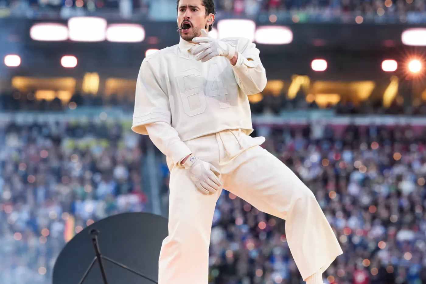 Bad Bunny rompe récord histórico: su show del Super Bowl supera los 4 mil millones de visualizaciones en 24 horas