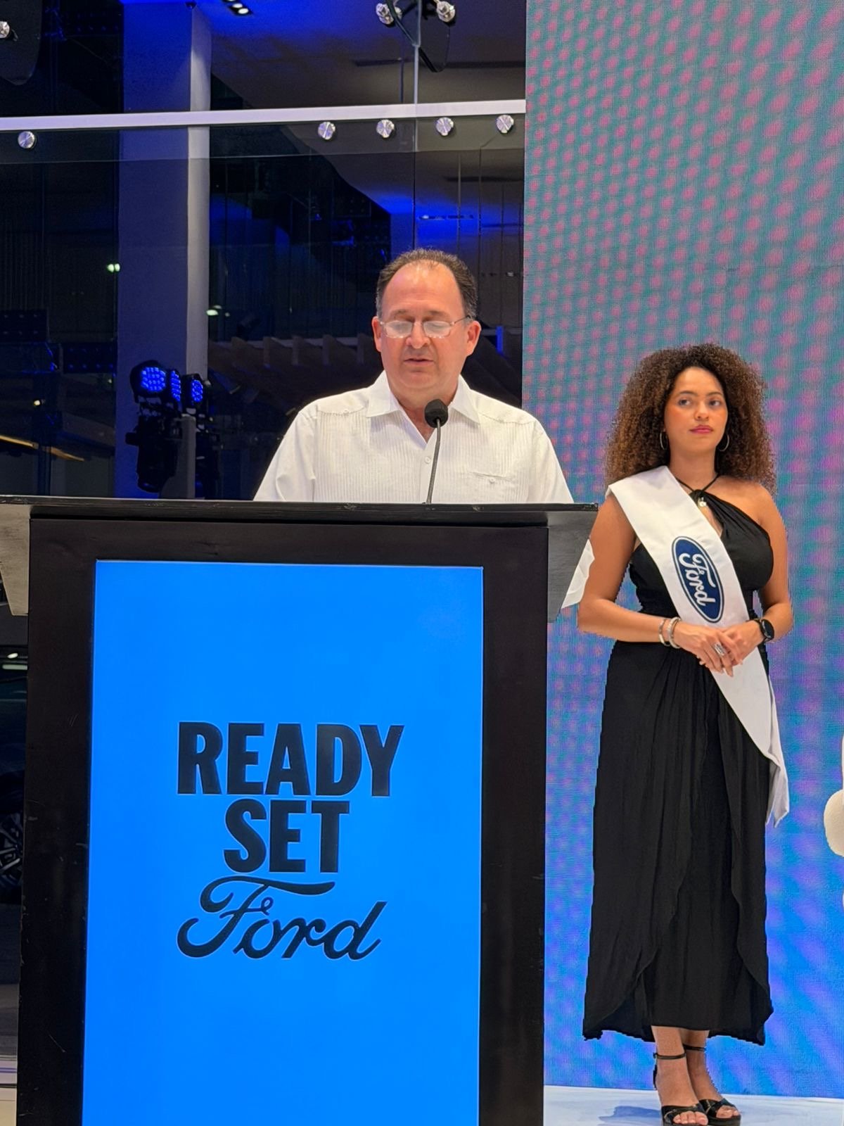 Ford Altabrisa abre sus puertas en Mérida: Raúl Peniche Pasos destaca legado centenario y compromiso con Yucatán