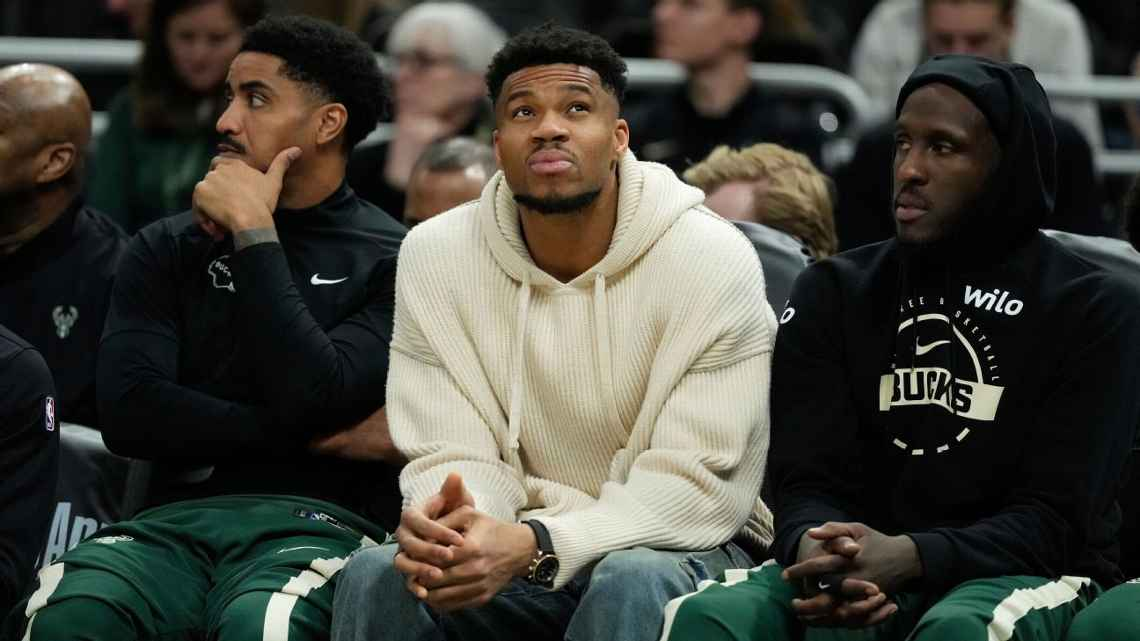 Giannis Antetokounmpo rompe el silencio tras la eliminación de los Bucks
