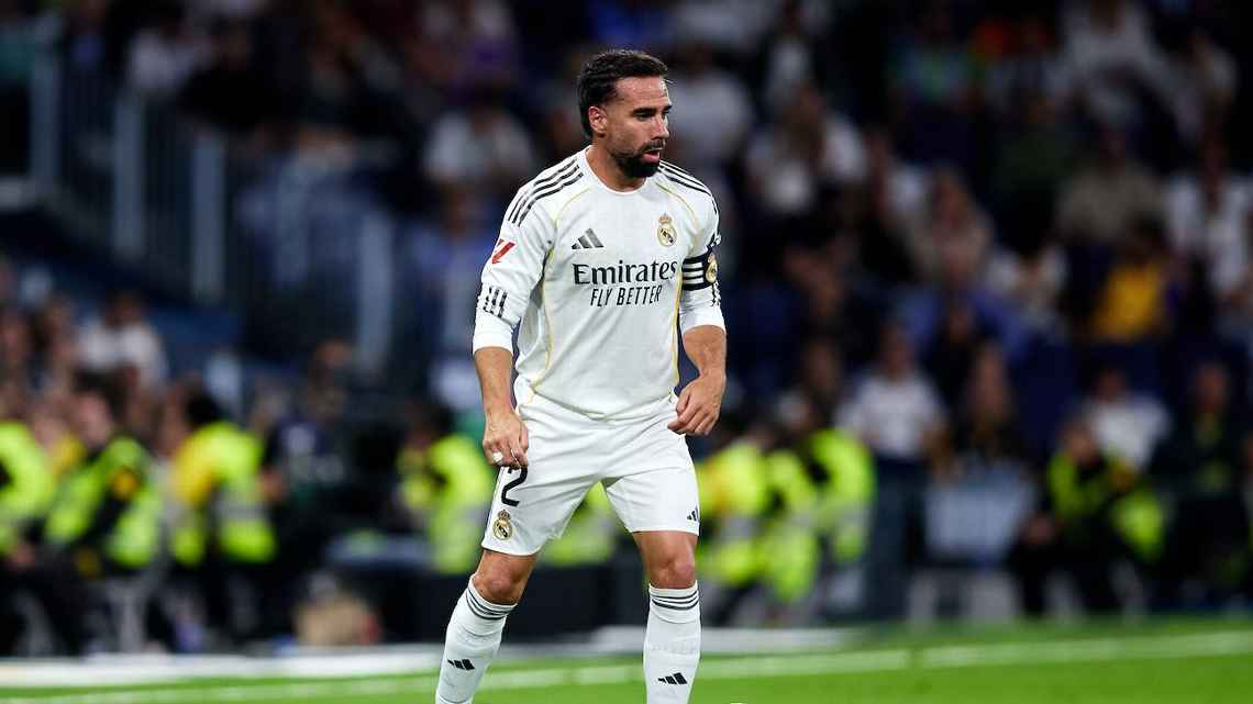 Dani Carvajal alcanza los 300 partidos con el Real Madrid en medio de dudas sobre su futuro