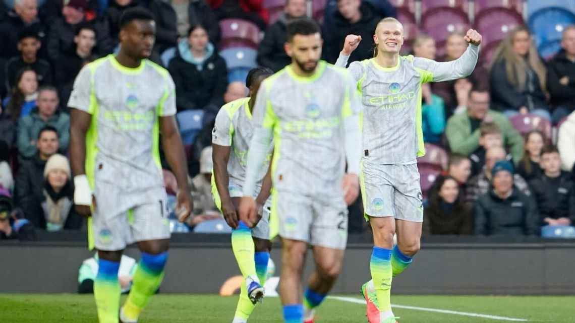 Manchester City asume el liderato de la Premier League tras vencer al Burnley