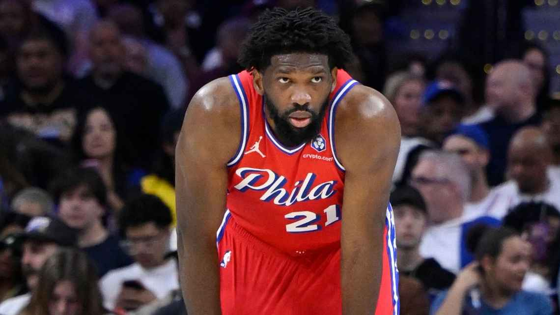 Joel Embiid es operado de emergencia y pone en riesgo el cierre de temporada de los 76ers