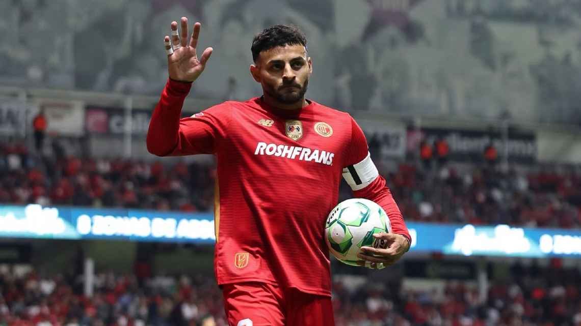 Alexis Vega y Jesús Gallardo reciben permiso del Tri para jugar con Toluca en Concachampions