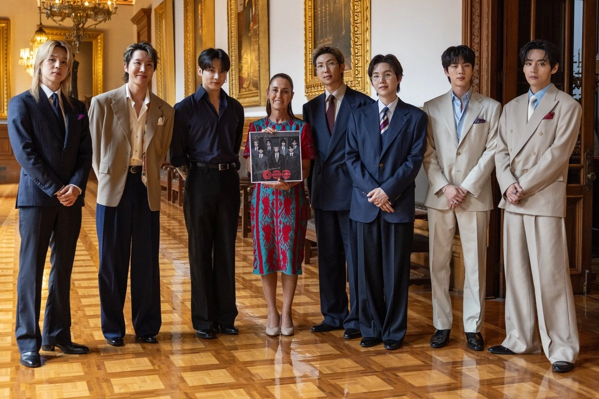 Sheinbaum anuncia regreso de BTS a México en 2027 tras reunión en Palacio Nacional