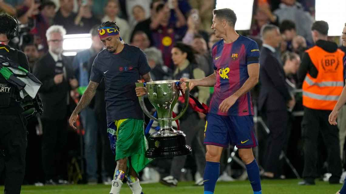 Raphinha celebra el título del Barcelona: “Ganar LaLiga es algo importante”