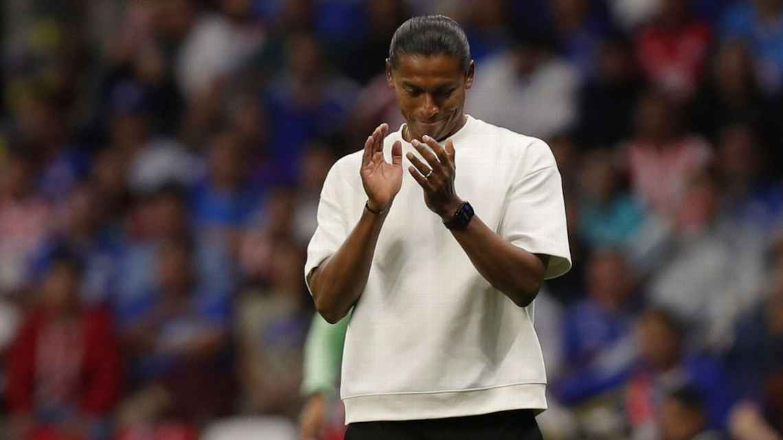 Joel Huiqui busca romper su historia sin títulos con Cruz Azul