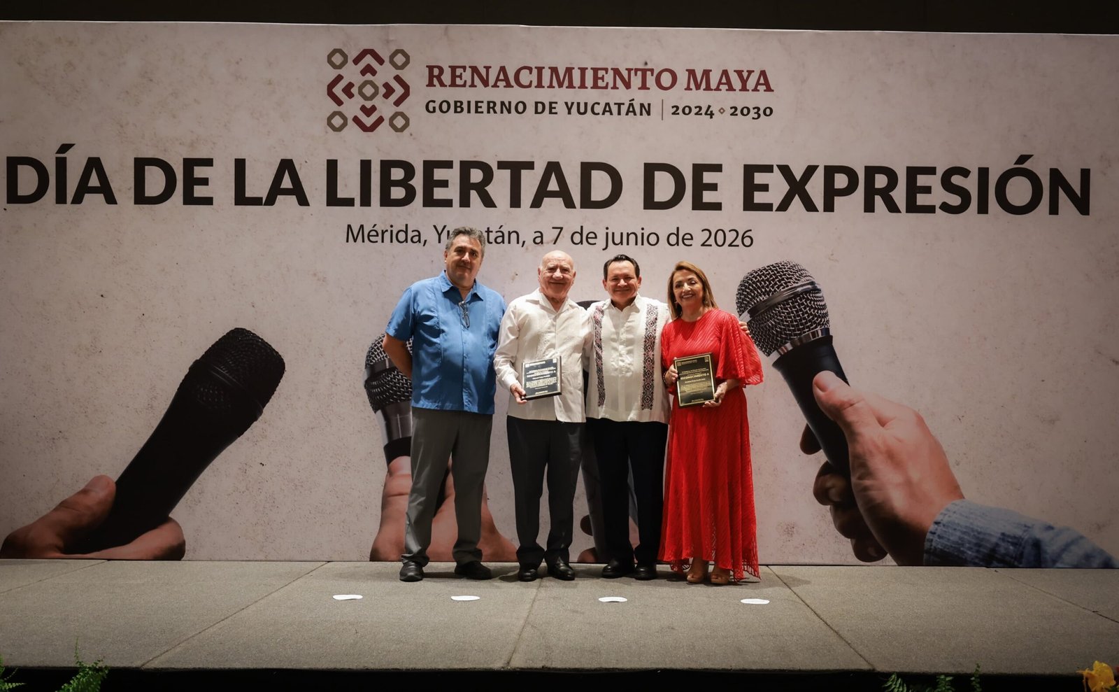 Joaquín Díaz Mena reconoce a periodistas y reafirma compromiso con la libertad de expresión en Yucatán