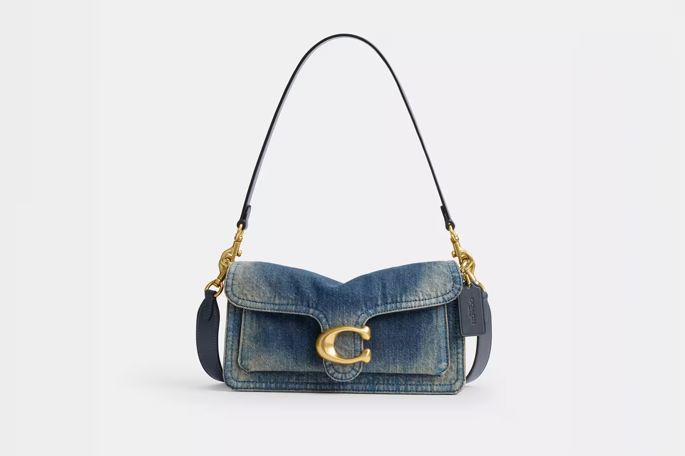 Del Tabby al Brooklyn: Coach propone los bolsos ideales para conciertos y festivales