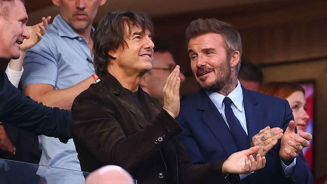 Beckham, Tom Cruise y Bill Gates encabezan la lista de famosos en el debut de Estados Unidos ante Paraguay