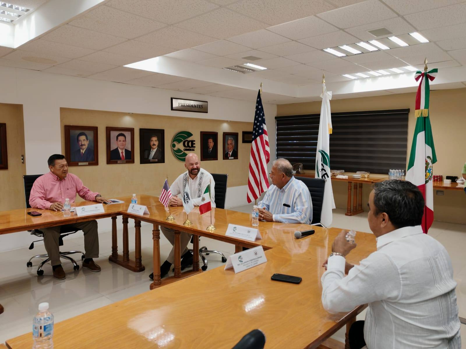 Empresarios de Ciudad del Carmen fortalecen vínculos con el consulado de Estados Unidos