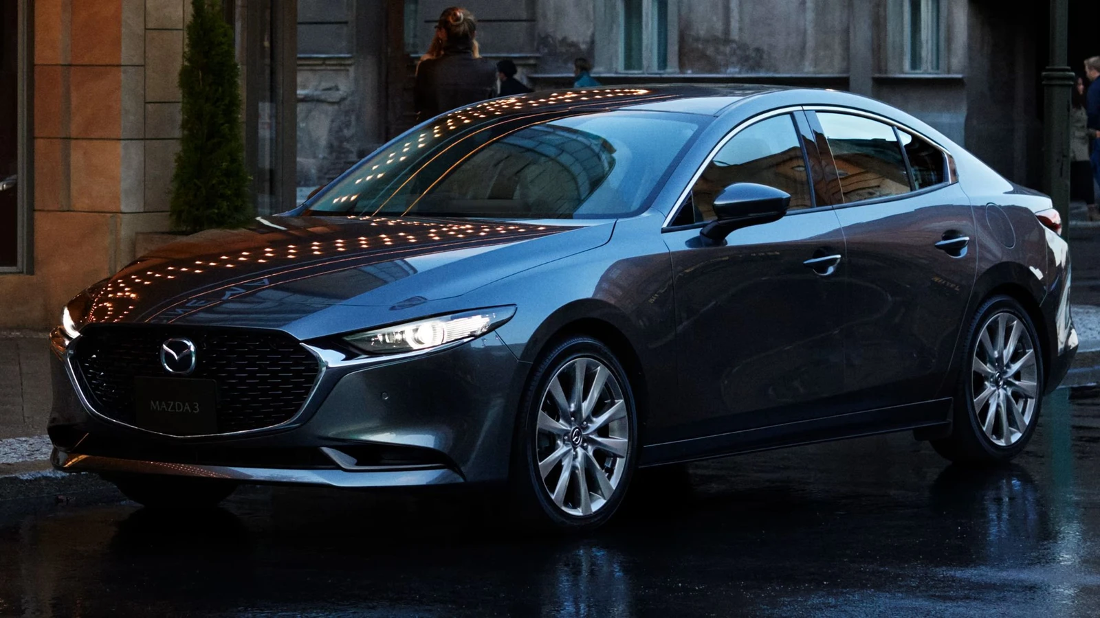 Mazda 3 2027 se actualiza con más seguridad y nuevo equipamiento, pero conserva su diseño
