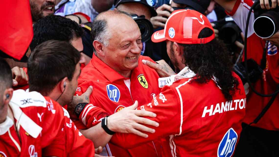 Hamilton renace con Ferrari y revela los cambios que impulsaron su primera victoria