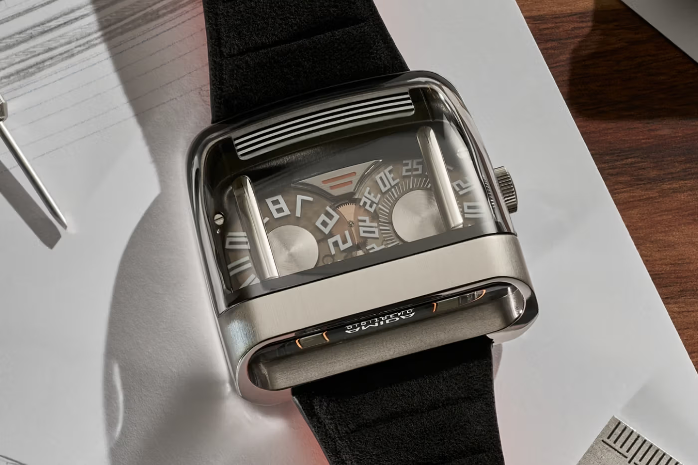 AMIDA revive su reloj espacial de 1976 con una edición limitada en zafiro