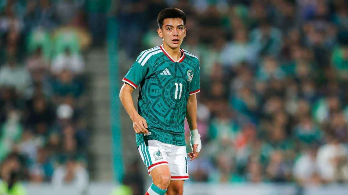 Manchester United se suma a la carrera por Gilberto Mora, la joya mexicana que brilla en el Mundial