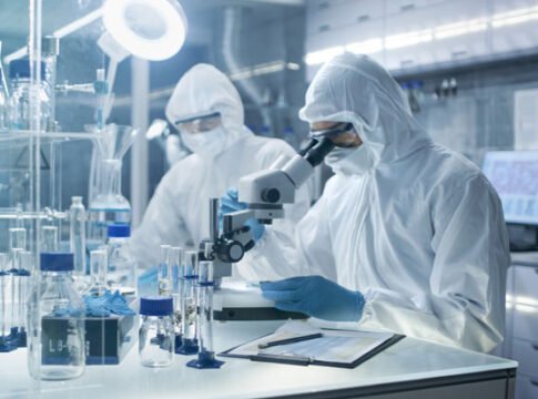 Es casi absoluta la dependencia científica y tecnológica de México