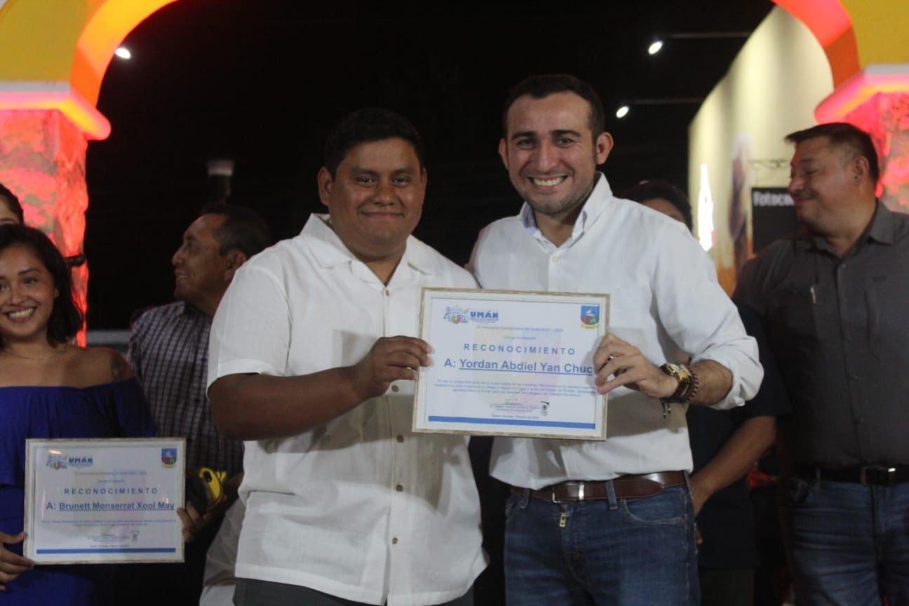 Umán luce renovado "Callejón Romántico"