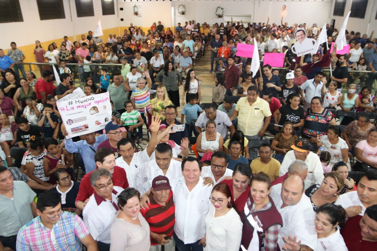 Todos los liderazgos de Morena en Umán, apoyan a "Huacho"