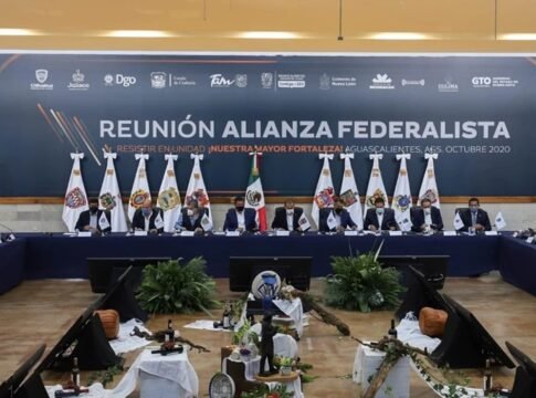 Gobernadores amenazan con romper Pacto Federal