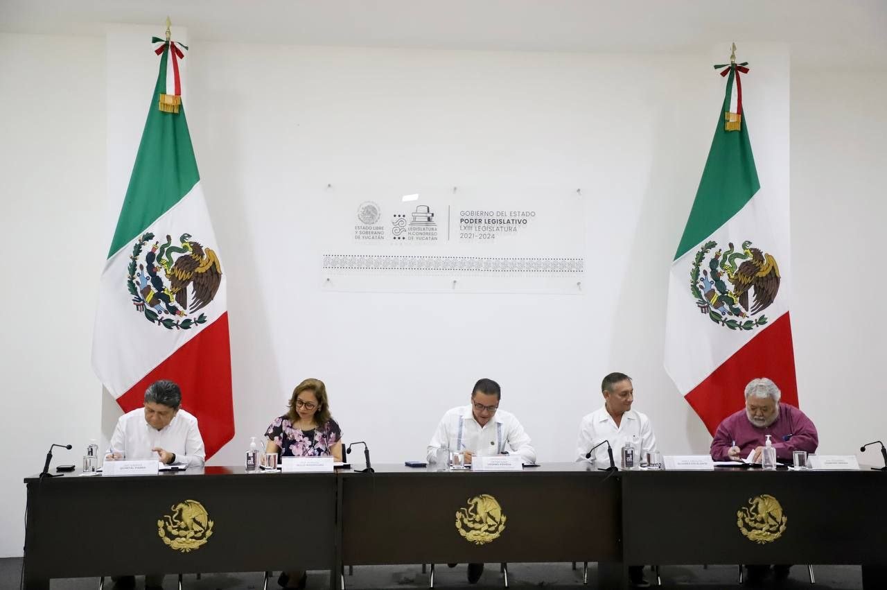 Congreso del Estado y la Universidad Anáhuac Mayab signan convenio de colaboración